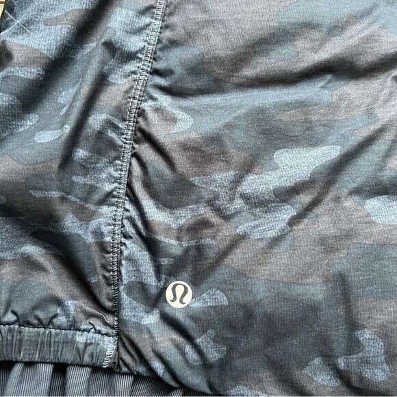 Lululemon Spring Fling Puffy Windbreaker Heathered Lotus Camo Oil Slick Blue 8 - Picture 16 of 16